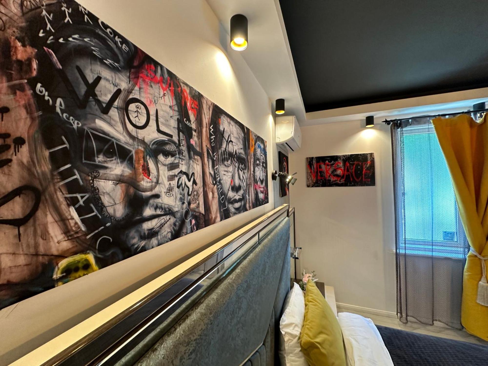 The Fame - Modern Studio In Top Location & Parking Craiova Eksteriør billede